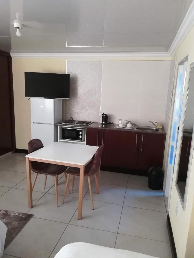 Lalela House Apartamento Joanesburgo Exterior foto